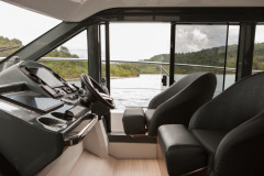 r40fly-in-01-low-res