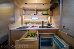 motorboot-bavaria-S33-ht-marina-punat-korocharter-71