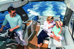 Bavaria-s33-ht-smiley-neue-korocharter-marina-punat-brochure-photo5