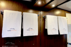 Motoryacht-charter-bavaria-virtess-420-Fly-IPS-spaceship-towels-1-marina-punat-croatia-korocharter