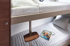 Princess-f50-brochure-photo-korocharter-starboard-guest-cabin