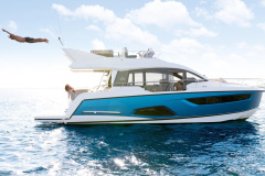 4-Sealine-F430-fly-ips-blue-lagoon-korocharter