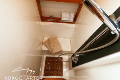 motoryacht-bavaria-450-sport-ht-falcon-korocharter-21