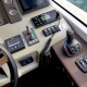 Motoryacht-charter-bavaria-virtess-420-Fly-IPS-spaceship-kokpit-2-marina-punat-hrvatska-korocharter