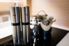 motorboot-bavaria-S33-ht-marina-punat-korocharter-72