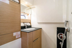 motorboot-bavaria-S33-ht-marina-punat-korocharter-74