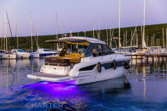 motorboot-bavaria-S33-ht-marina-punat-korocharter-14