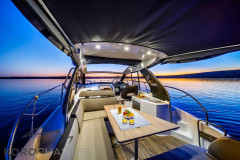 motorboot-bavaria-S33-ht-marina-punat-korocharter-47