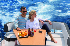 Bavaria-s33-ht-smiley-neue-korocharter-marina-punat-brochure-photo4