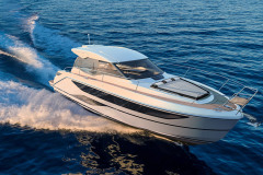 bavaria-sr36-ht-tokyo-korocharter-motoryact-0