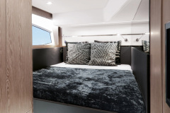 30-Sealine-F430-fly-ips-blue-lagoon-korocharter