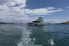 Sealine-F430-Fly-Blue-lagoon-4
