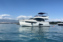 Sealine-F430-Fly-Blue-lagoon-6