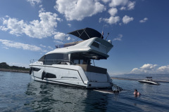 Sealine-F430-Fly-Blue-lagoon-9